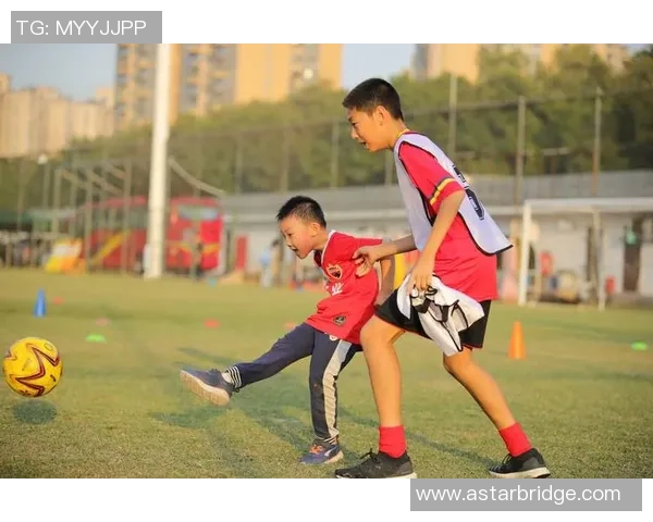 足球明星宝宝萌照大汇集可爱瞬间尽在其中让你心动不已